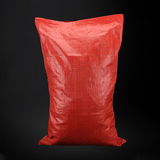 紅色編織袋也叫蛇皮袋，深圳廠家有紅色編織袋賣，紅色編織袋普遍用于飼料裝貨出貨用的多，西瓜子出貨也用紅色編織袋